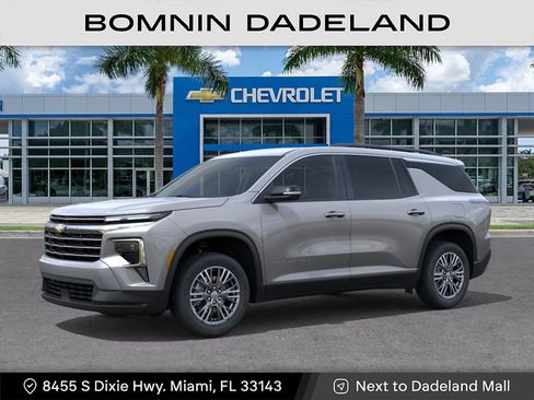 New 2026 Chevrolet Traverse LT FWD image 3