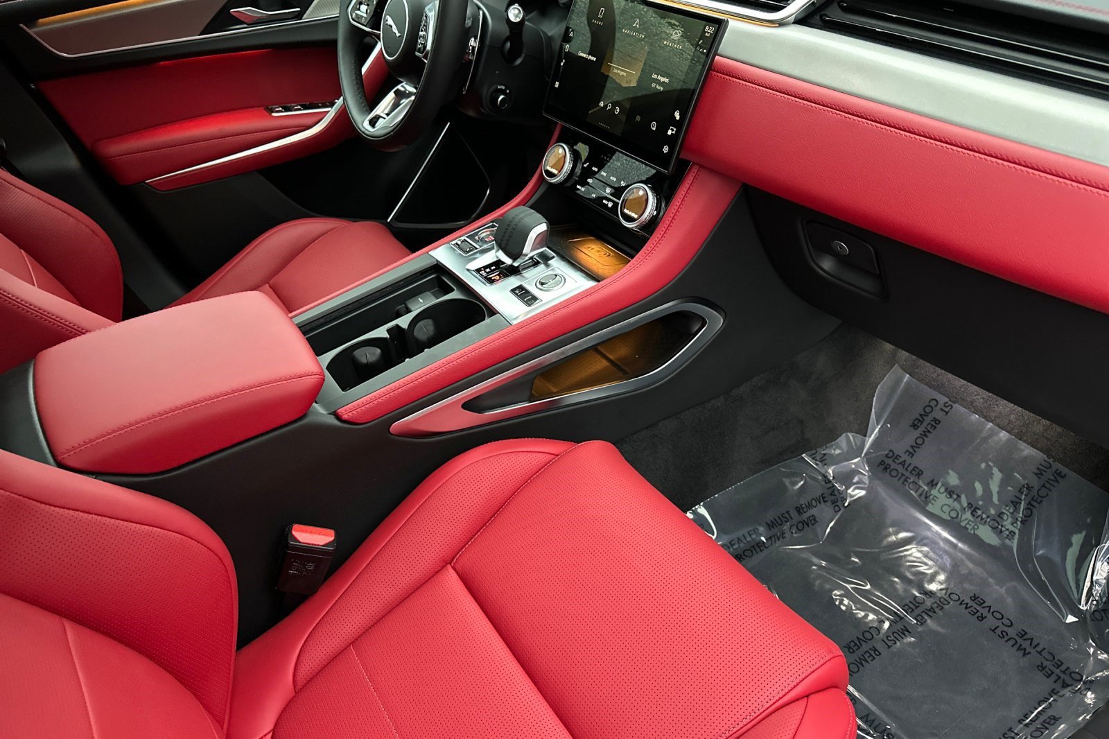 New 2025 Jaguar F-PACE R-Dynamic S AWD/4WD image 29