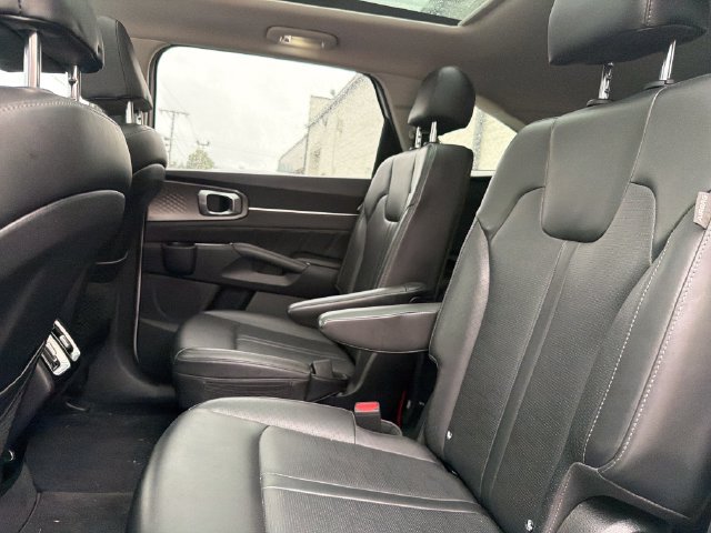 Used 2024 Kia Sorento SX FWD image 24