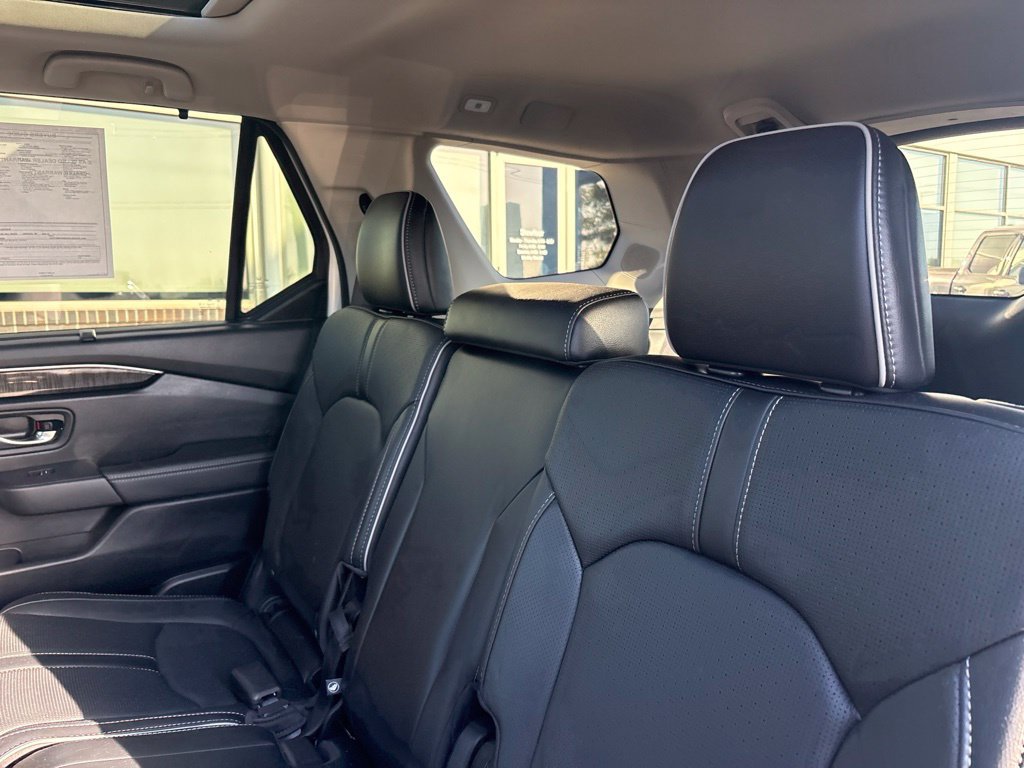Used 2025 Honda Pilot Elite image 41