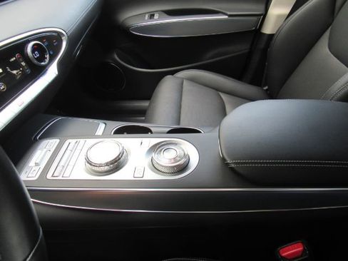 Used 2022 Genesis GV70 2.5T w/ Select Package image 46