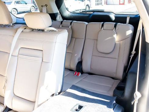 Certified 2022 Ford Explorer XLT w/ Equipment Group 202A image 18