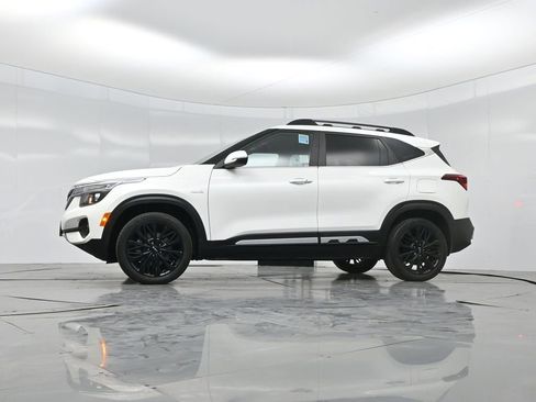 Used 2022 Kia Seltos Nightfall Edition AWD/4WD image 6