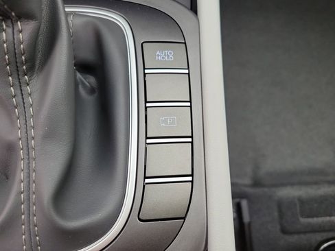 New 2026 Hyundai Kona SE image 32