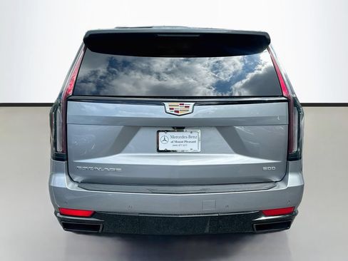 Used 2023 Cadillac Escalade Sport Platinum AWD/4WD image 6