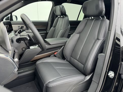 New 2026 Cadillac Vistiq Sport image 11