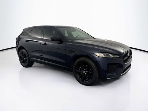 Certified 2025 Jaguar F-PACE R-Dynamic S AWD/4WD image 3