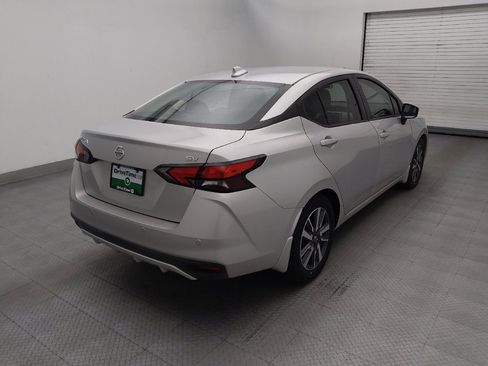 Used 2020 Nissan Versa SV FWD image 9