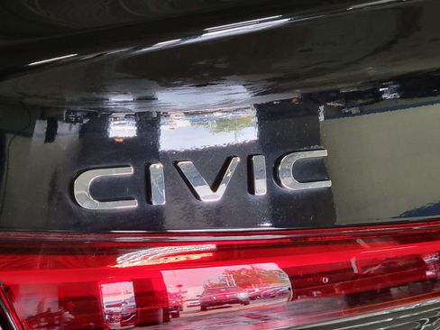 Certified 2024 Honda Civic Sport image 6