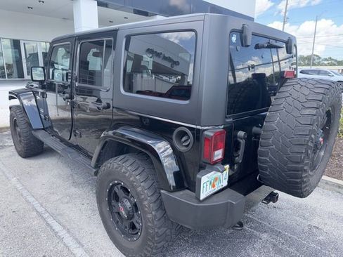 Used 2016 Jeep Wrangler Unlimited Sahara w/ Dual Top Group image 9
