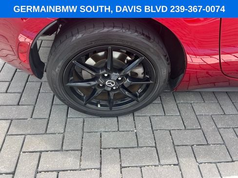 Used 2021 MAZDA MX-5 Miata Sport RWD image 19