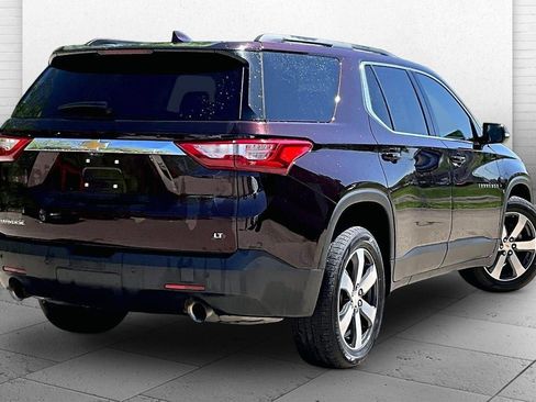 Used 2020 Chevrolet Traverse LT w/ LT Premium Package FWD image 11