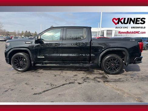 Used 2022 GMC Sierra 1500 Elevation w/ LPO, Elevation Black Package image 10