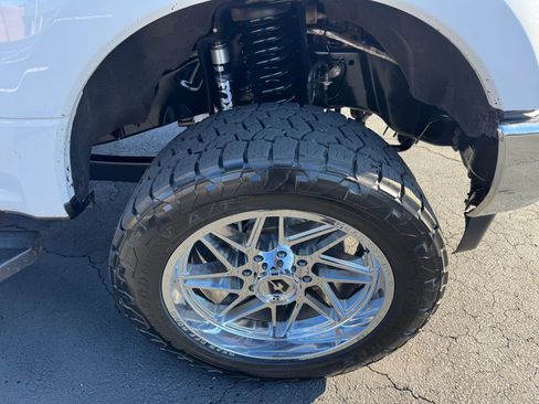 Used 2019 Ford F250 Lariat w/ Lariat Ultimate Package image 14