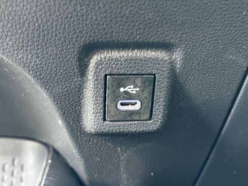 Used 2024 Toyota Corolla LE w/ LE Convenience Package FWD image 29