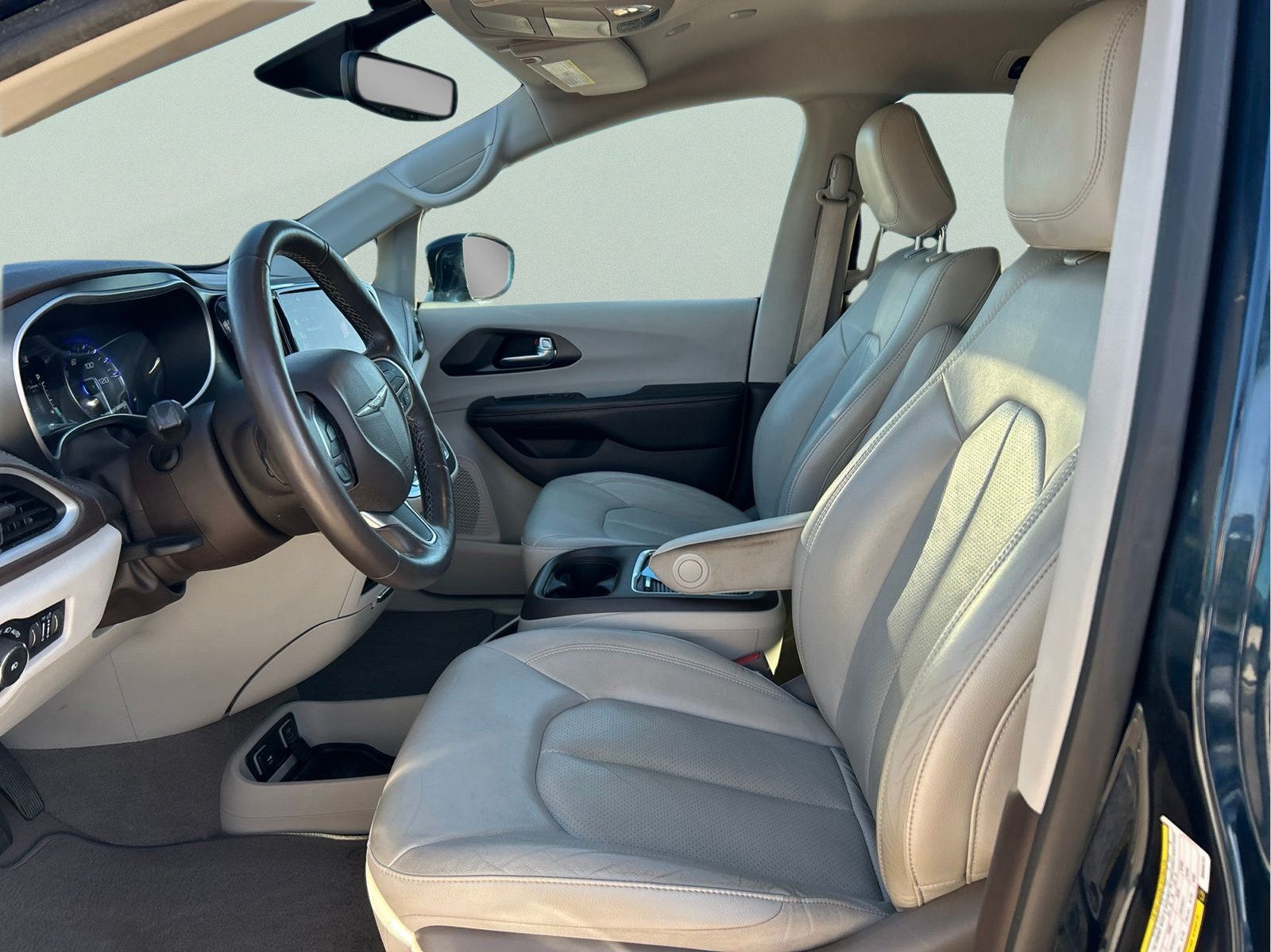 Certified 2021 Chrysler Pacifica Touring-L FWD image 9