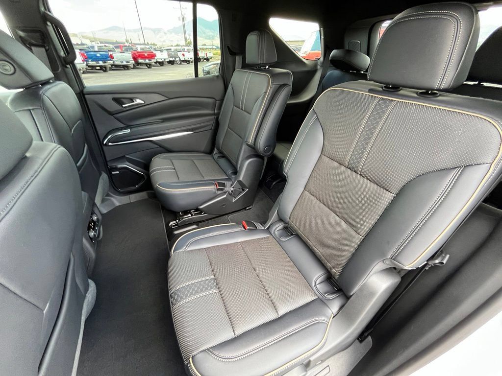 New 2026 Chevrolet Traverse High Country AWD/4WD image 14
