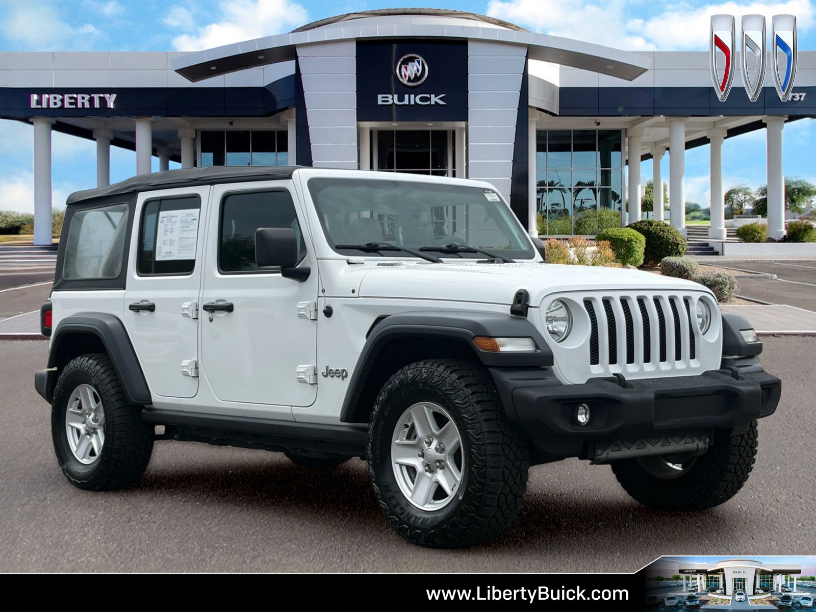 Used 2018 Jeep Wrangler Unlimited Sport AWD/4WD image 1
