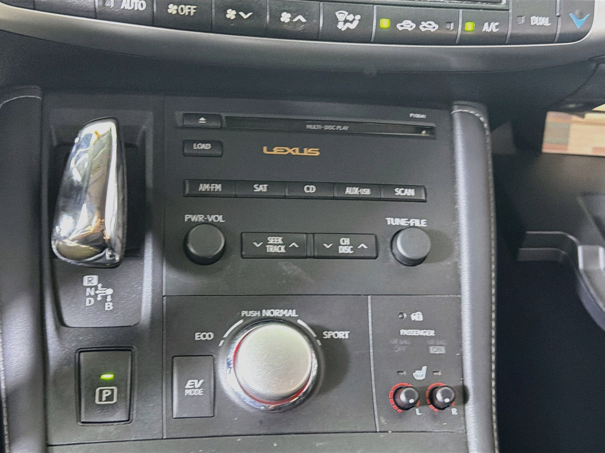 Used 2012 Lexus CT 200h Premium w/ Premium Audio Pkg FWD image 24