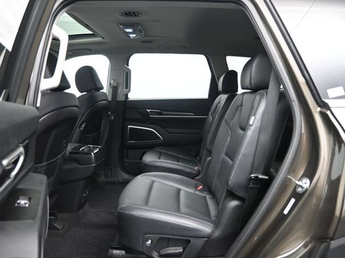 Used 2025 Kia Telluride S AWD/4WD image 25
