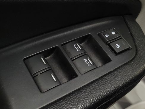 Used 2017 Honda Pilot LX image 27