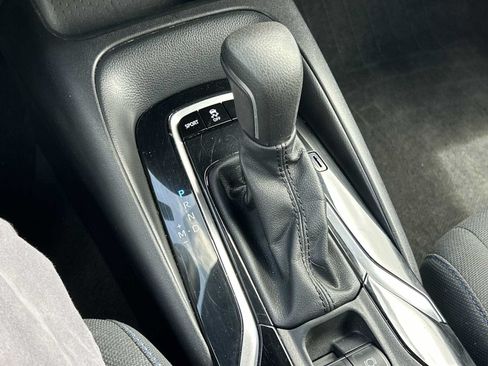 Used 2022 Toyota Corolla SE FWD image 19