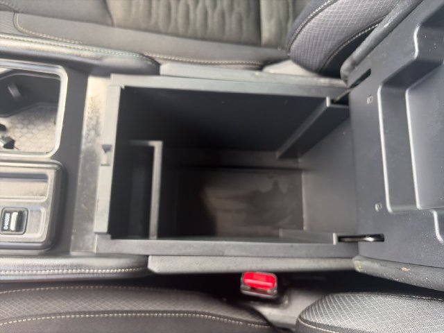 Used 2025 Nissan Pathfinder S FWD image 23