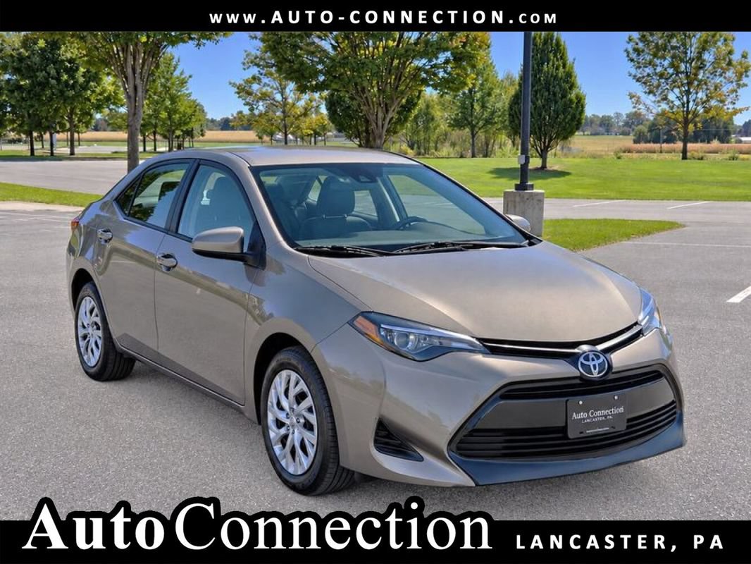 Used 2019 Toyota Corolla LE FWD image 1