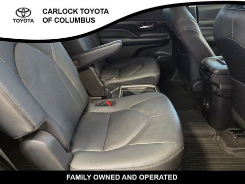 Used 2024 Toyota Grand Highlander AWD image 17