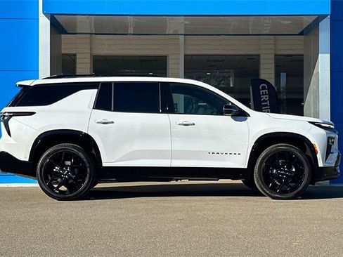 New 2026 Chevrolet Traverse RS image 4