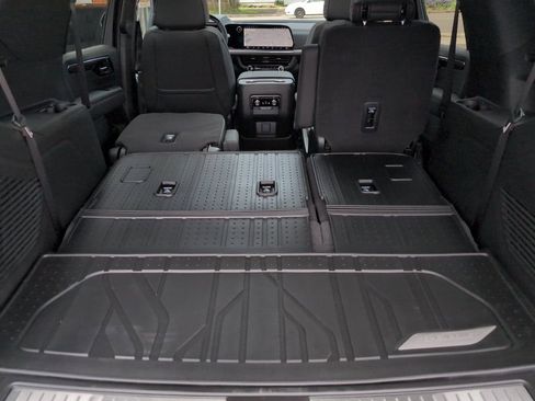 New 2026 Chevrolet Tahoe RST w/ Advanced Technology Package AWD/4WD image 14