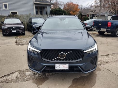 New 2026 Volvo XC60 B5 Plus w/ Protection Package Premier image 4