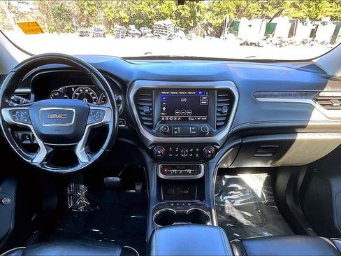 Used 2022 GMC Acadia Denali w/ Denali Technology Package image 8