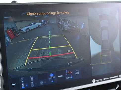 Used 2024 Toyota Tundra Platinum image 18