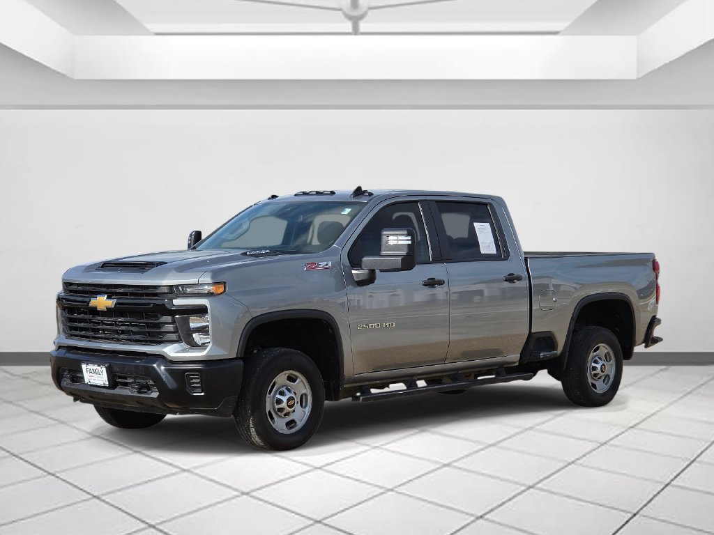Used 2025 Chevrolet Silverado 2500 W/T w/ WT Convenience Package AWD/4WD image 3