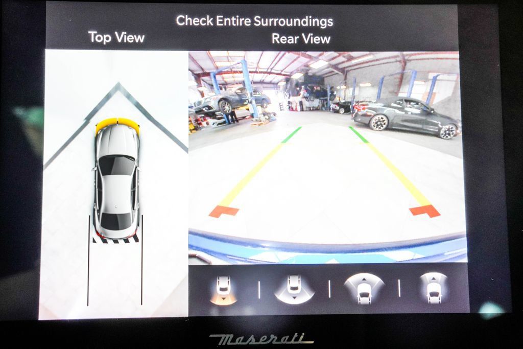 Used 2022 Maserati Ghibli Trofeo RWD image 34