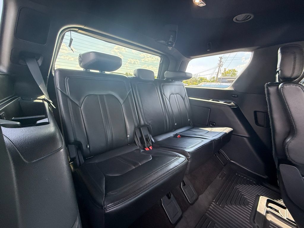 Used 2020 Ford Expedition Limited AWD/4WD image 23