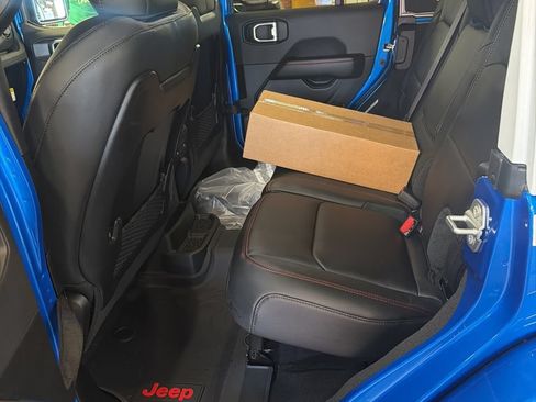 New 2026 Jeep Wrangler Unlimited Rubicon AWD/4WD image 14