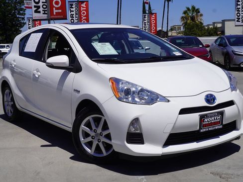 Used 2012 Toyota Prius C Three FWD image 2