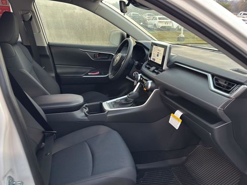 New 2025 Toyota RAV4 LE image 10
