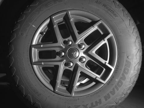 Used 2025 Jeep Wrangler Unlimited Sport AWD/4WD image 14