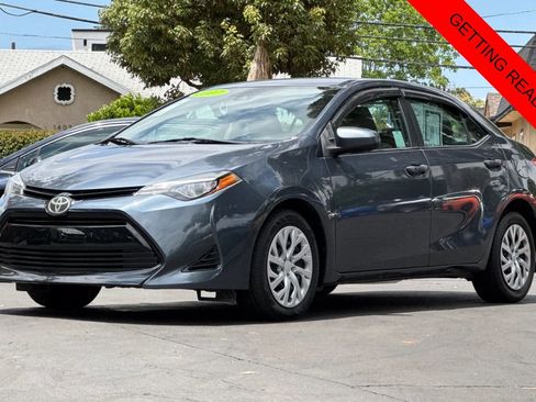Used 2017 Toyota Corolla LE w/ Carpet Mat Package (TMS) FWD image 8