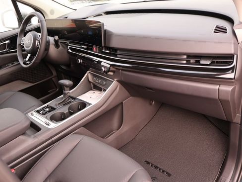 New 2026 Kia Carnival SX Prestige FWD image 10
