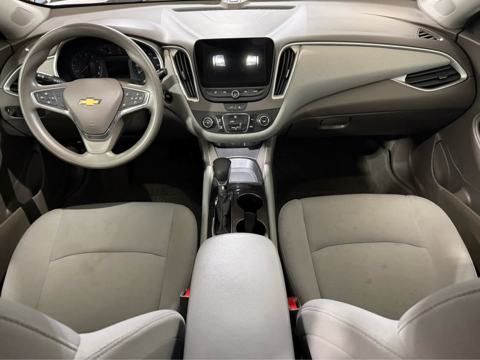 Used 2022 Chevrolet Malibu LS FWD image 15