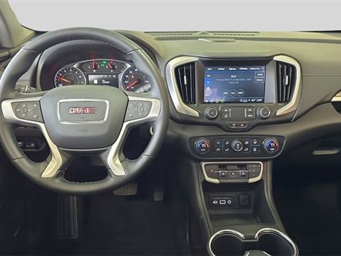 Used 2023 GMC Terrain SLT w/ Infotainment Package II image 9