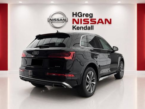 Used 2023 Audi Q5 2.0T Premium Plus w/ Premium Plus Package AWD/4WD image 4