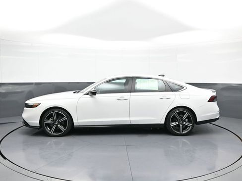 Certified 2024 Honda Accord Sport image 9