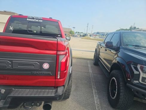 Used 2024 Ford F150 Raptor AWD/4WD image 7
