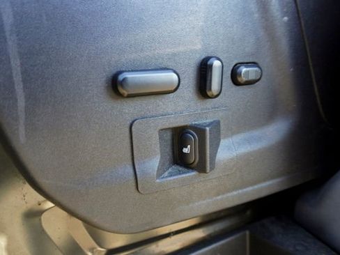 Used 2019 Ford Transit 150 XLT image 15