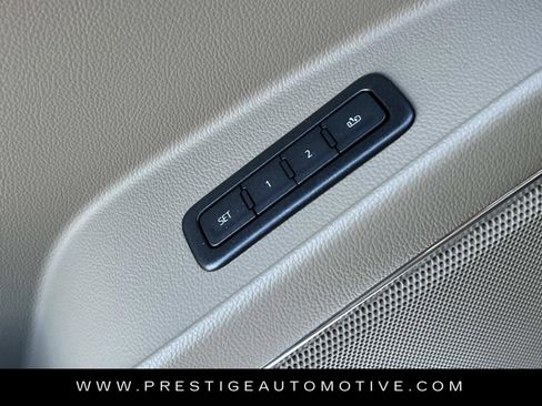 Used 2019 GMC Yukon SLT w/ Open Road Package image 32